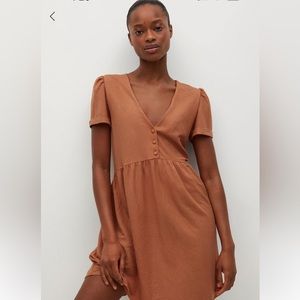 Short flowy dress in burnt orange